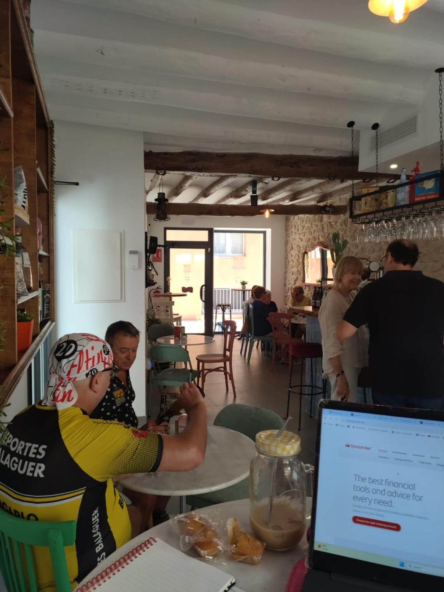 Casa Don Pelayo Boutique Apartments & Cafe 발데로브레스 외부 사진