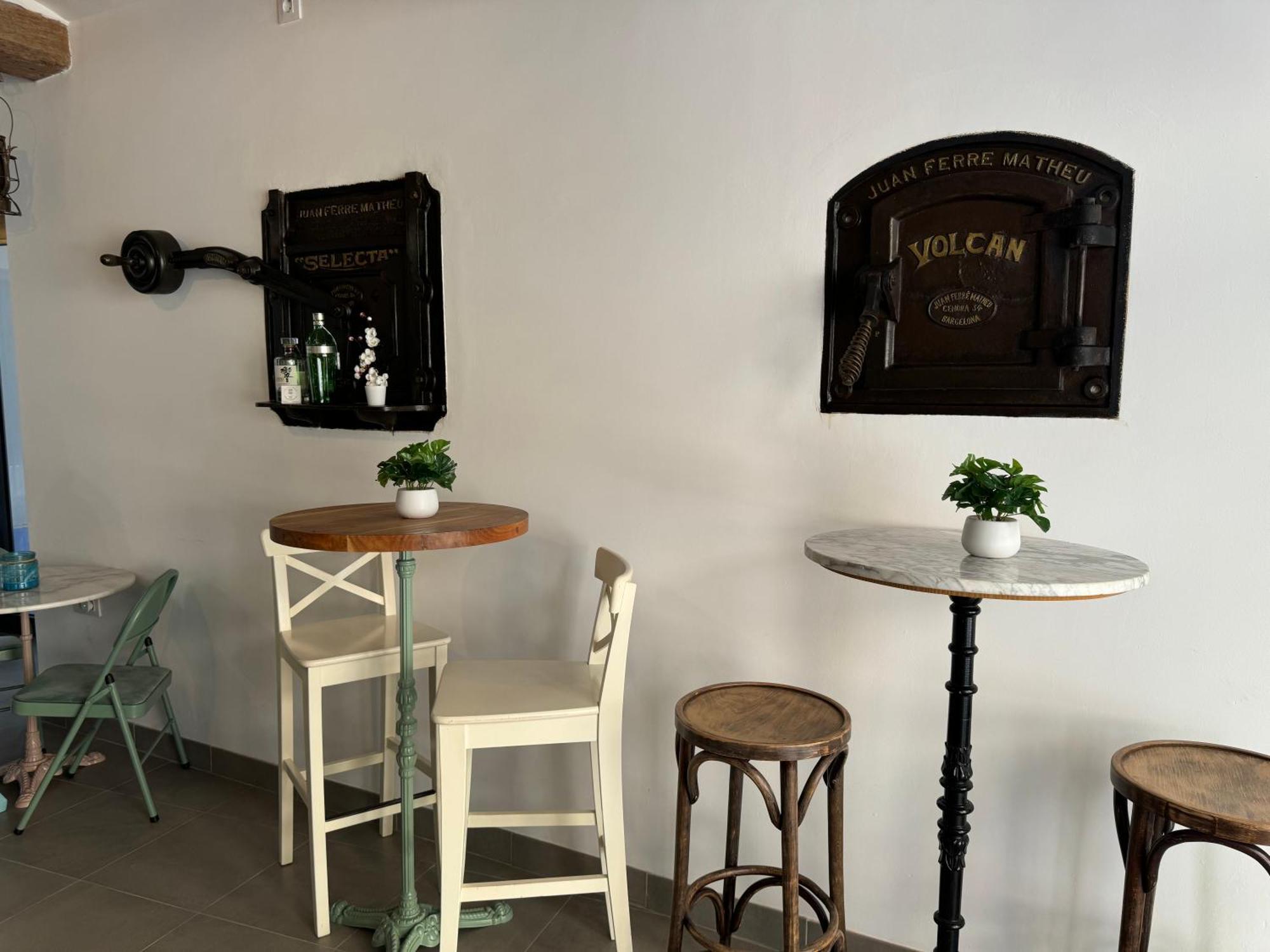 Casa Don Pelayo Boutique Apartments & Cafe 발데로브레스 외부 사진